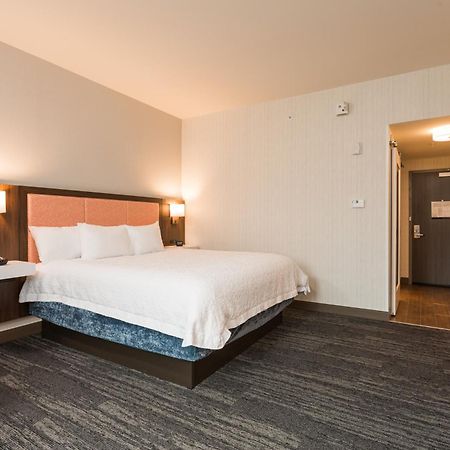 Hampton Inn Cumberland Exterior photo